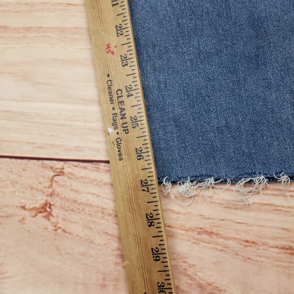 Abound Jeans Women 30 Blue Medium Wash‎ High Rise Button Fly Mom Jeans Denim